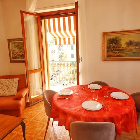Al Numero 16 Apartment Levanto
