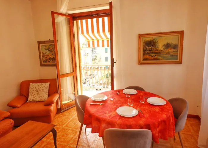 Al Numero 16 아파트 레반토